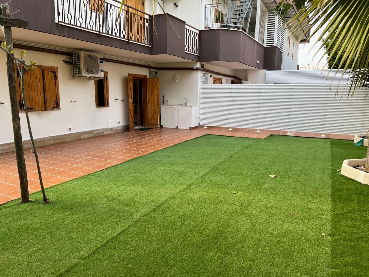 Villa Giorgia Al Mare Bisceglie Exteriör bild